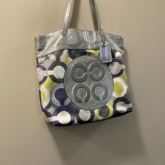 COACH JULIA OP ART SIGNATURE SHOULDER TOTE SILVER ACCENT 14970 - Picture 3 of 9
